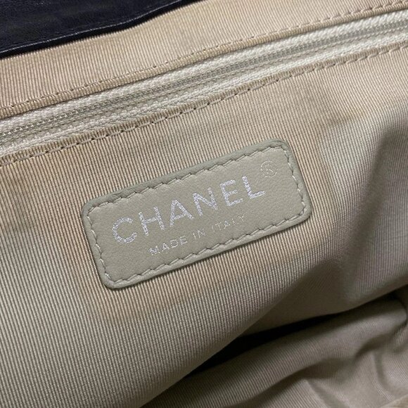 Auth CHANEL Chain Around / Matelasse A49889 Black Leather Shoulder Bag - Picture 15 of 16